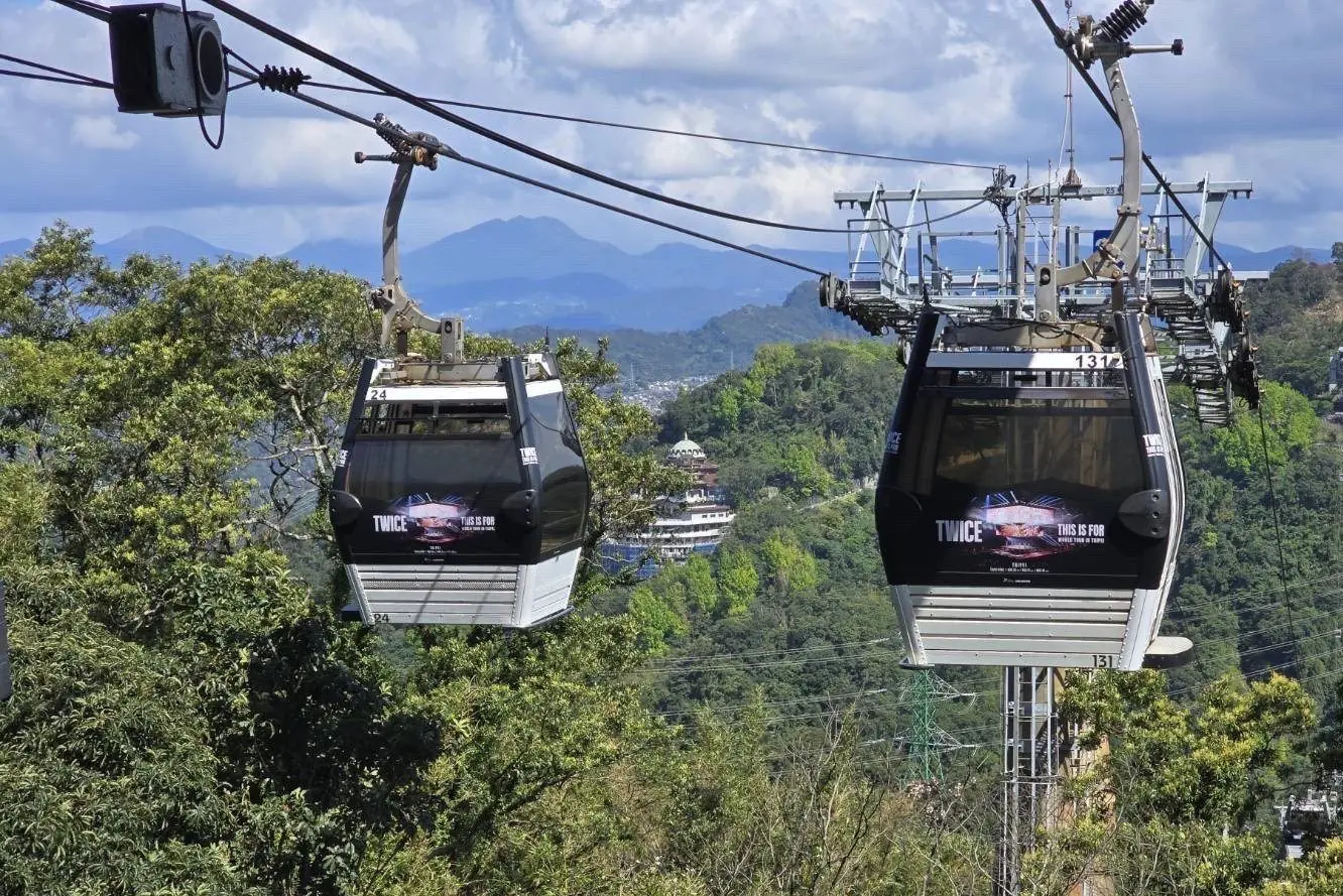 TWICE來臺開唱 貓空纜車9台主題車廂搶先應援 TWICE來臺開唱 貓空纜車9台主題車廂搶先應援
