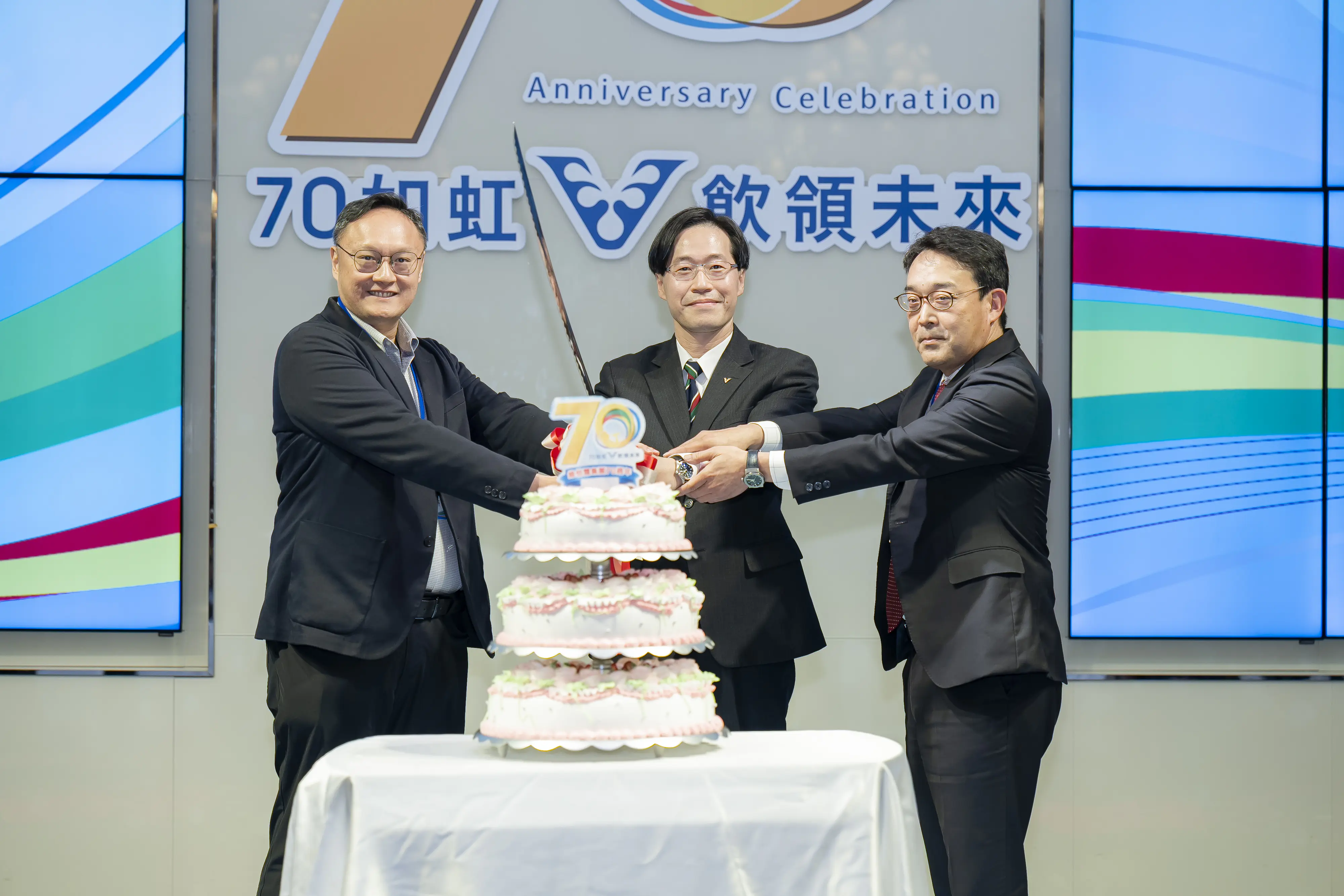 維他露集團歡慶70週年 鄭副市長感謝長期投入公益行動不停歇 維他露集團歡慶70週年 鄭副市長感謝長期投入公益行動不停歇