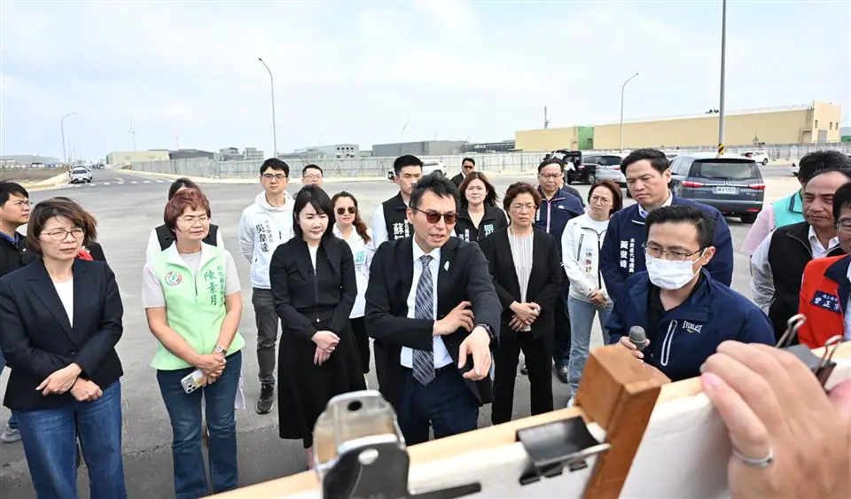 立法院經濟委員會考察彰濱工業區 王惠美縣長疾呼苦民所苦 體恤漁民 一次補足彰化漁港建設費 立法院經濟委員會考察彰濱工業區 王惠美縣長疾呼苦民所苦 體恤漁民 一次補足彰化漁港建設費