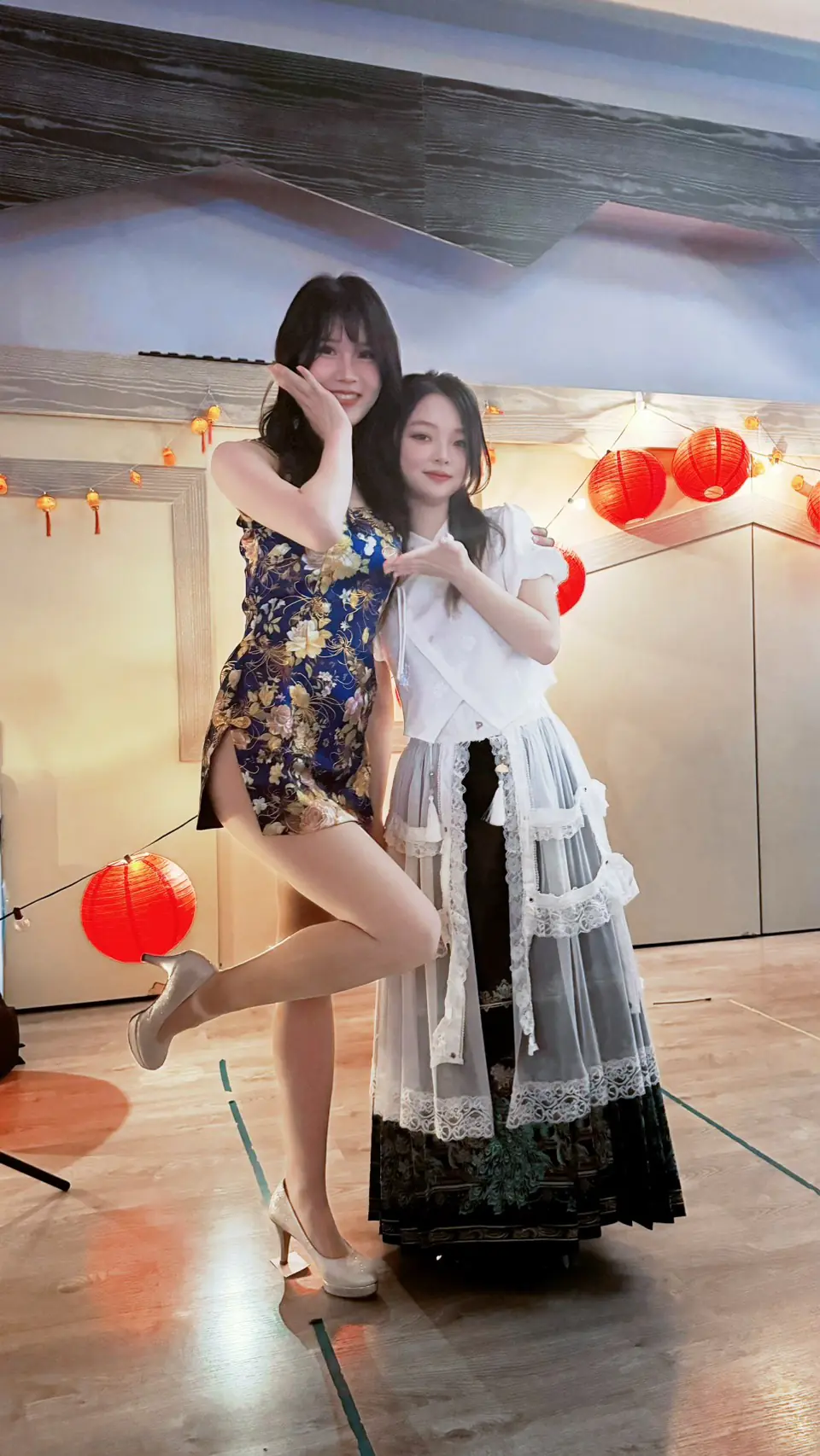 臺師大研究生陳姿羽氣質主持古風春酒 旗袍派對氣氛嗨翻全場 臺師大研究生陳姿羽氣質主持古風春酒 旗袍派對氣氛嗨翻全場