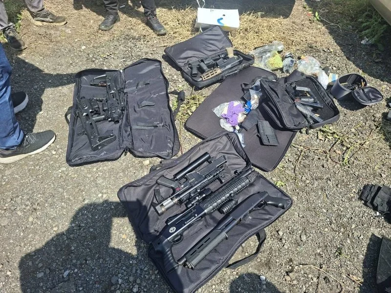 修車廠變軍火庫!桃園警破幫派藏槍據點 查扣10槍逮5嫌 修車廠變軍火庫!桃園警破幫派藏槍據點 查扣10槍逮5嫌