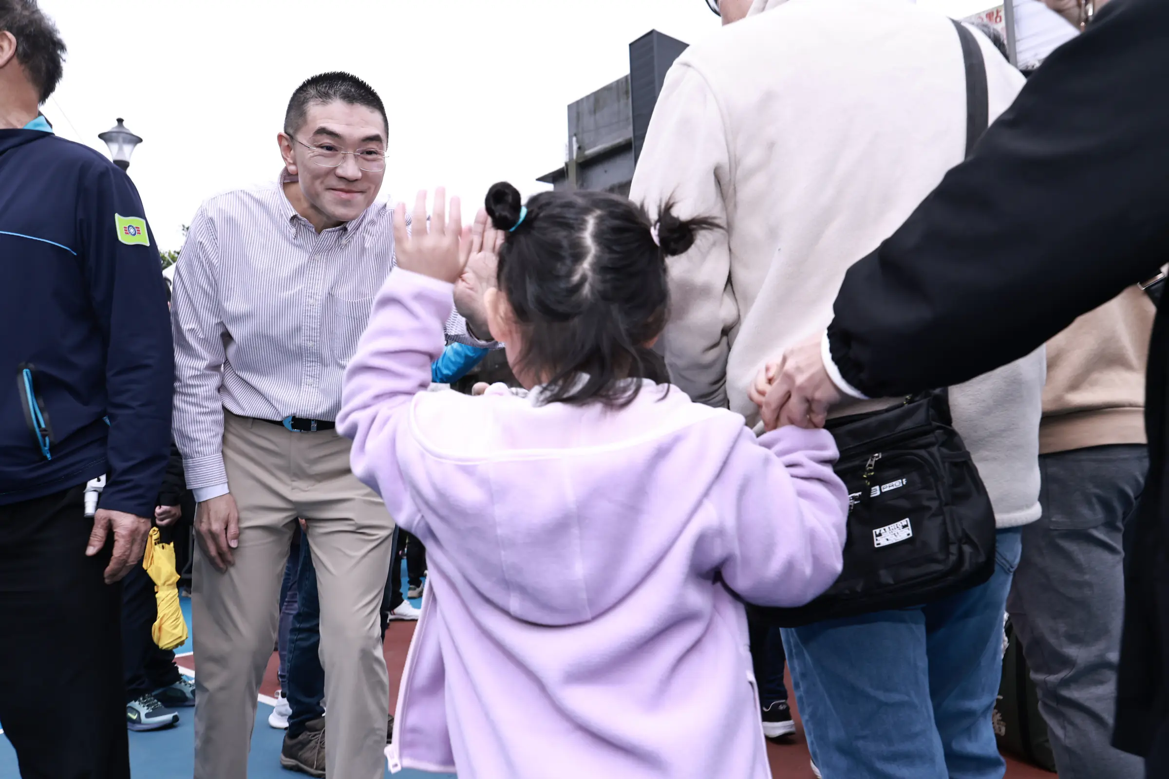 暖暖區社區健走熱鬧登場 暢遊基隆河畔健康開走 暖暖區社區健走熱鬧登場 暢遊基隆河畔健康開走