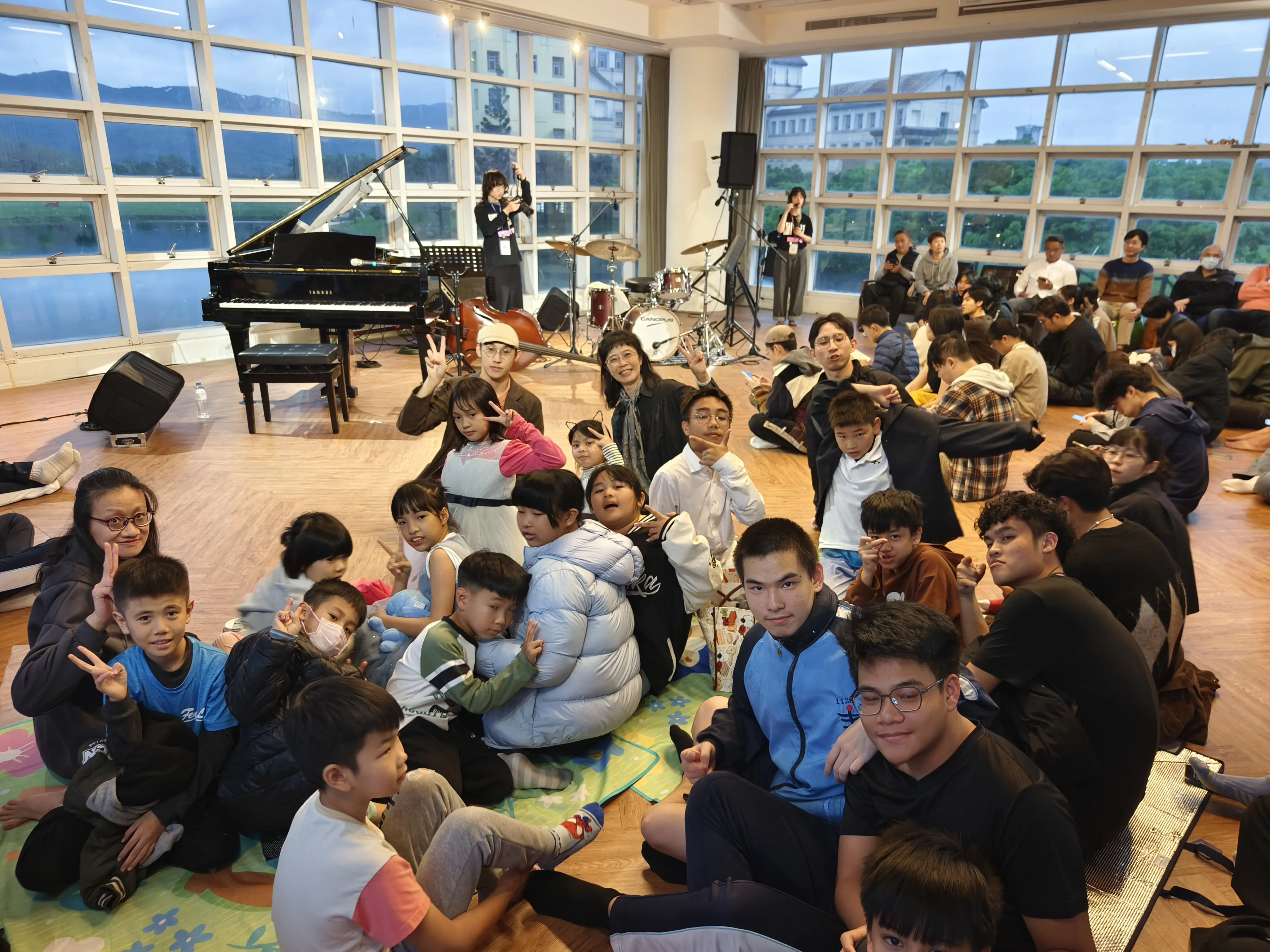 鄉親限定:家門口的國際級音樂饗宴 大手攜小手共創社區共享藝術 50位鄉民走進東華音樂之夜 鄉親限定:家門口的國際級音樂饗宴 大手攜小手共創社區共享藝術 50位鄉民走進東華音樂之夜