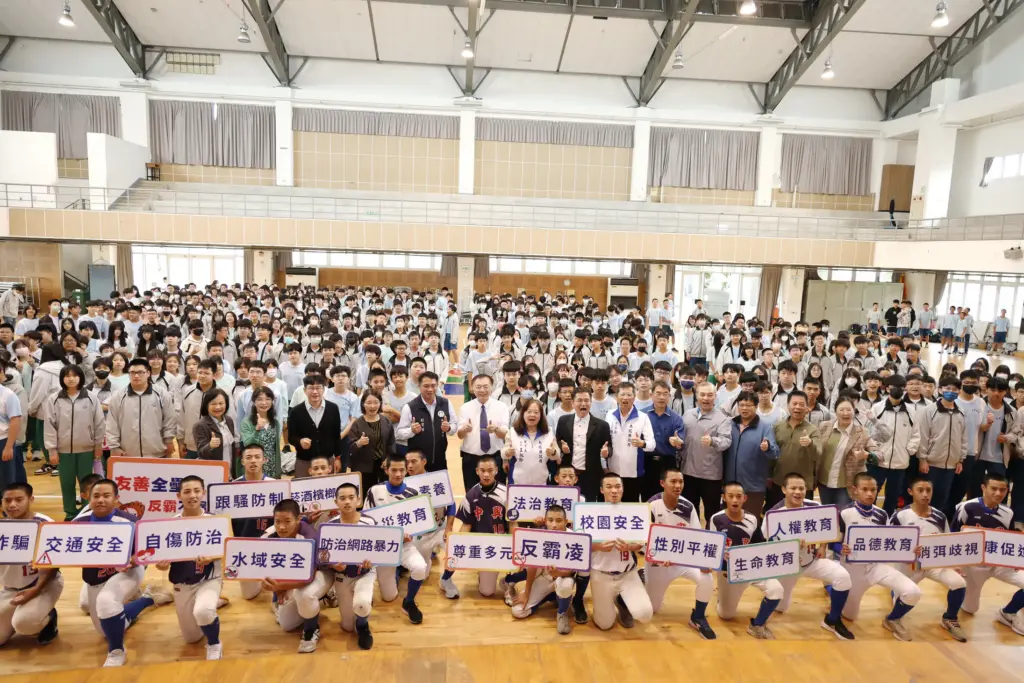 投縣友善校園週宣導活動登場 宣誓營造安全 溫馨學習環境決心 投縣友善校園週宣導活動登場 宣誓營造安全 溫馨學習環境決心