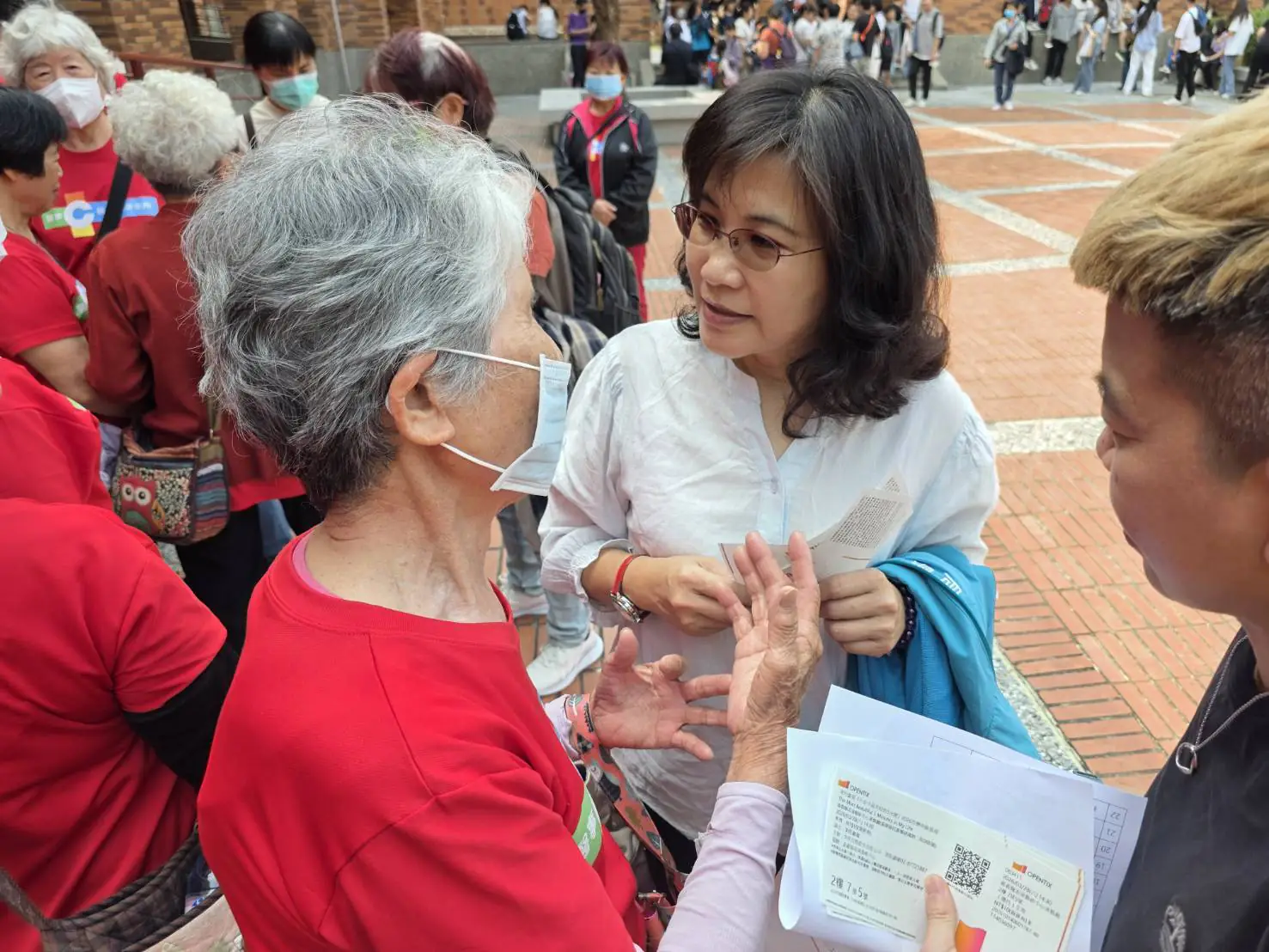 民雄衛生所開「心靈處方箋」 帶老勢大進劇場找回生命感動