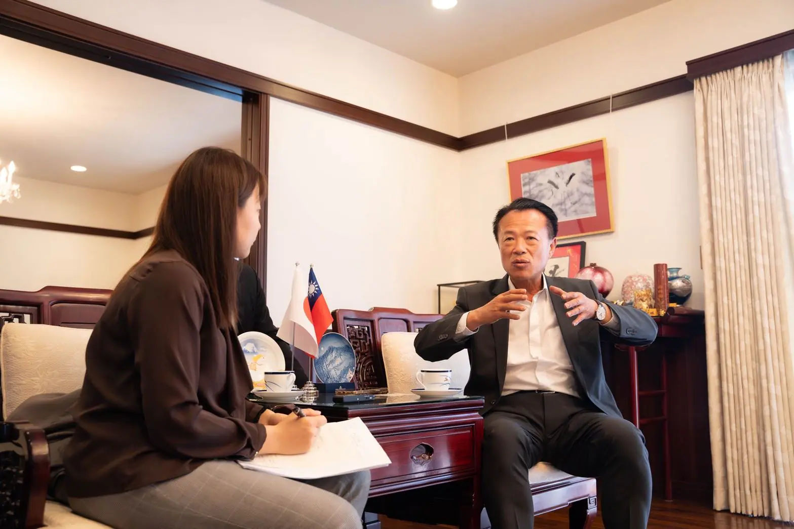 縣長翁章梁赴日接受「西日本新聞」專訪 向日本介紹嘉義轉型與願景 縣長翁章梁赴日接受「西日本新聞」專訪 向日本介紹嘉義轉型與願景