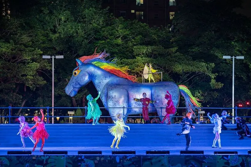 10米高巨型雨馬震撼登場 親子劇燈光秀齊發 點亮嘉義 10米高巨型雨馬震撼登場 親子劇燈光秀齊發 點亮嘉義