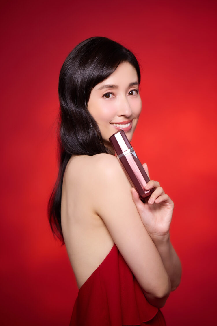 台灣品牌「蓓朵娜」迎向世界肯定 紐約時裝周指定產品獲設計師及國際模特兒肯定 代言蓓朵娜長達6年的知名藝人田中千繪,正是他心中最能詮釋品牌精神的代表人物。(圖/業者 提供)