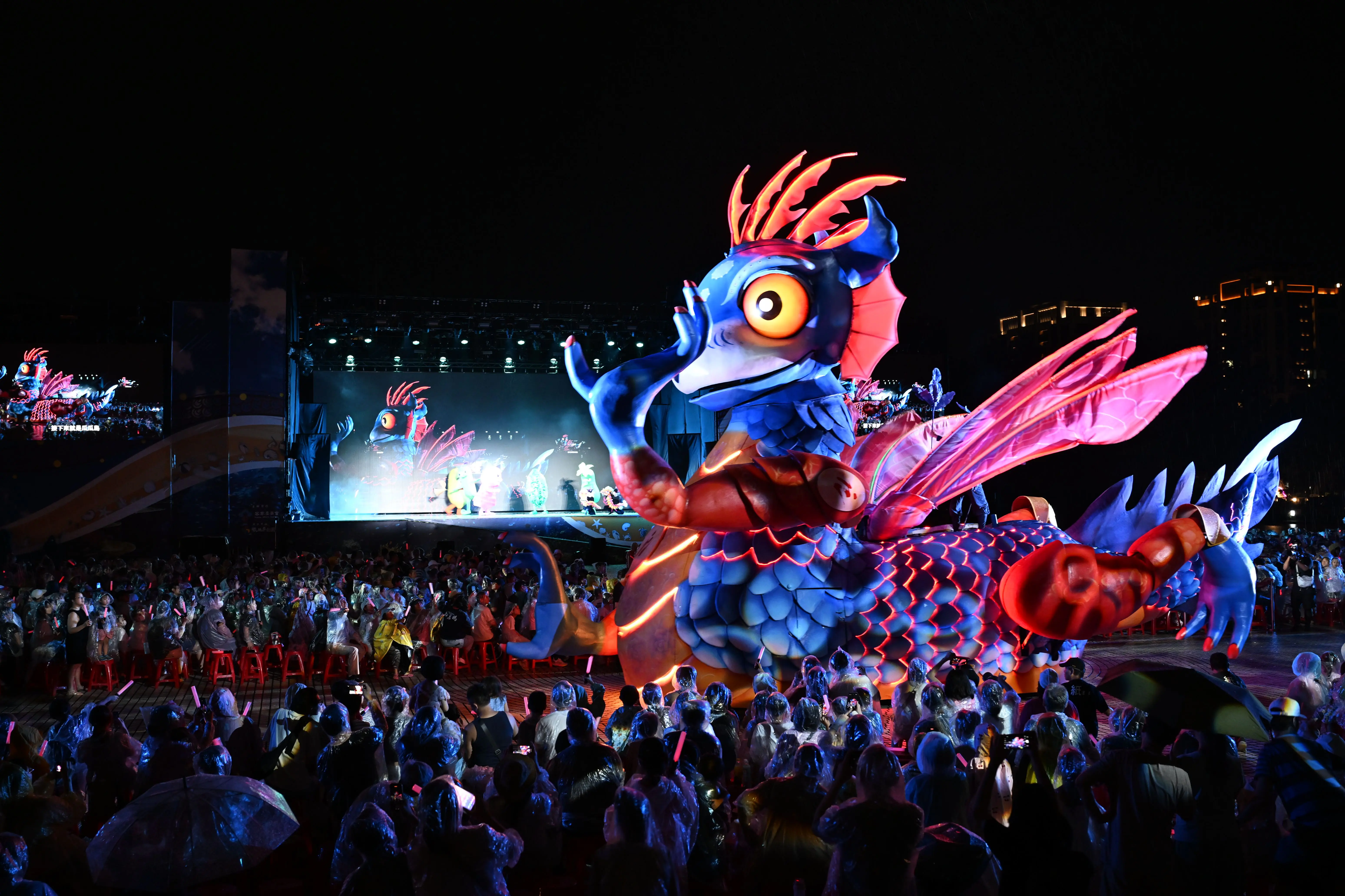 10米高巨型雨馬震撼登場 親子劇燈光秀齊發 點亮嘉義 10米高巨型雨馬震撼登場 親子劇燈光秀齊發 點亮嘉義