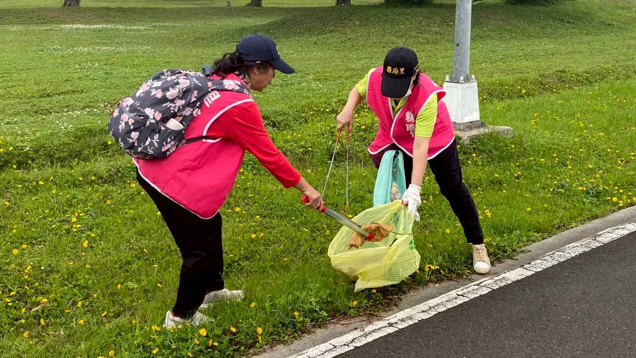 1,549人響應守護山林溪 北市兩日清出110公斤廢棄物 1,549人響應守護山林溪 北市兩日清出110公斤廢棄物