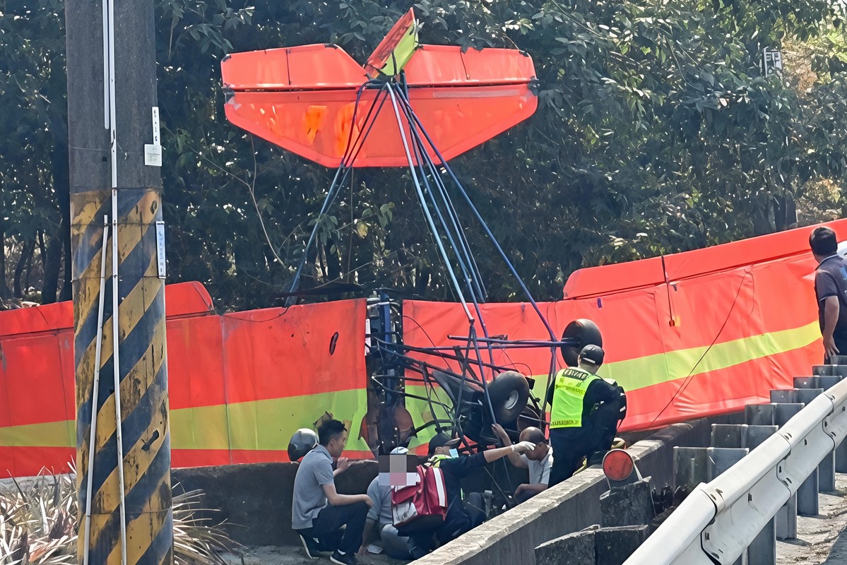 屏東高樹動力滑翔翼意外墜落 51歲男子受傷送醫 屏東高樹動力滑翔翼意外墜落 51歲男子受傷送醫