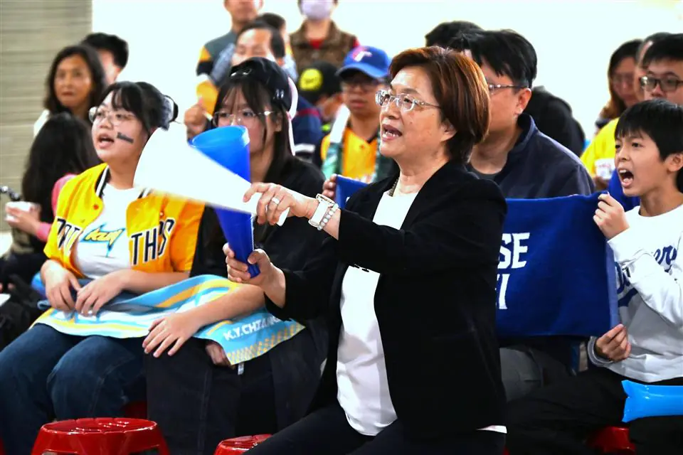 彰縣府大廳直播中華隊對戰捷克隊 美食應援重返榮耀 彰縣府大廳直播中華隊對戰捷克隊 美食應援重返榮耀