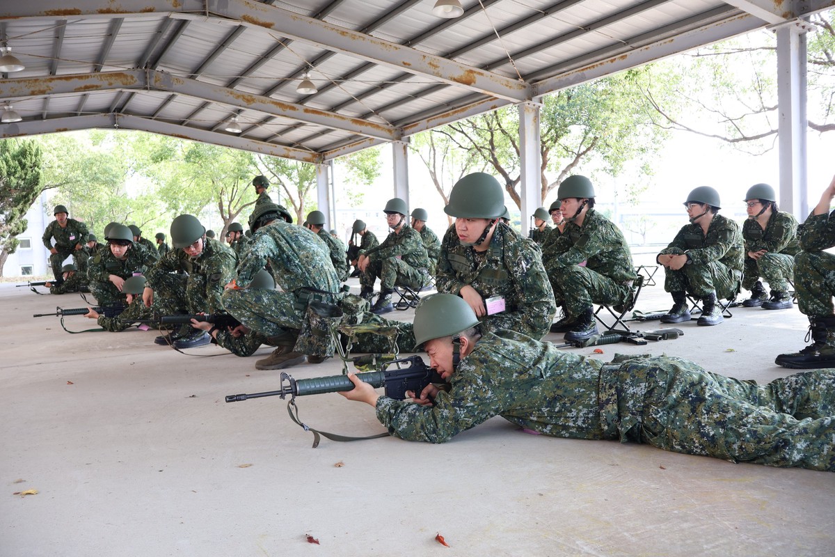 後備軍人志願步槍射擊訓練開放報名 4至10月辦理30梯次 後備軍人志願步槍射擊訓練開放報名 4至10月辦理30梯次