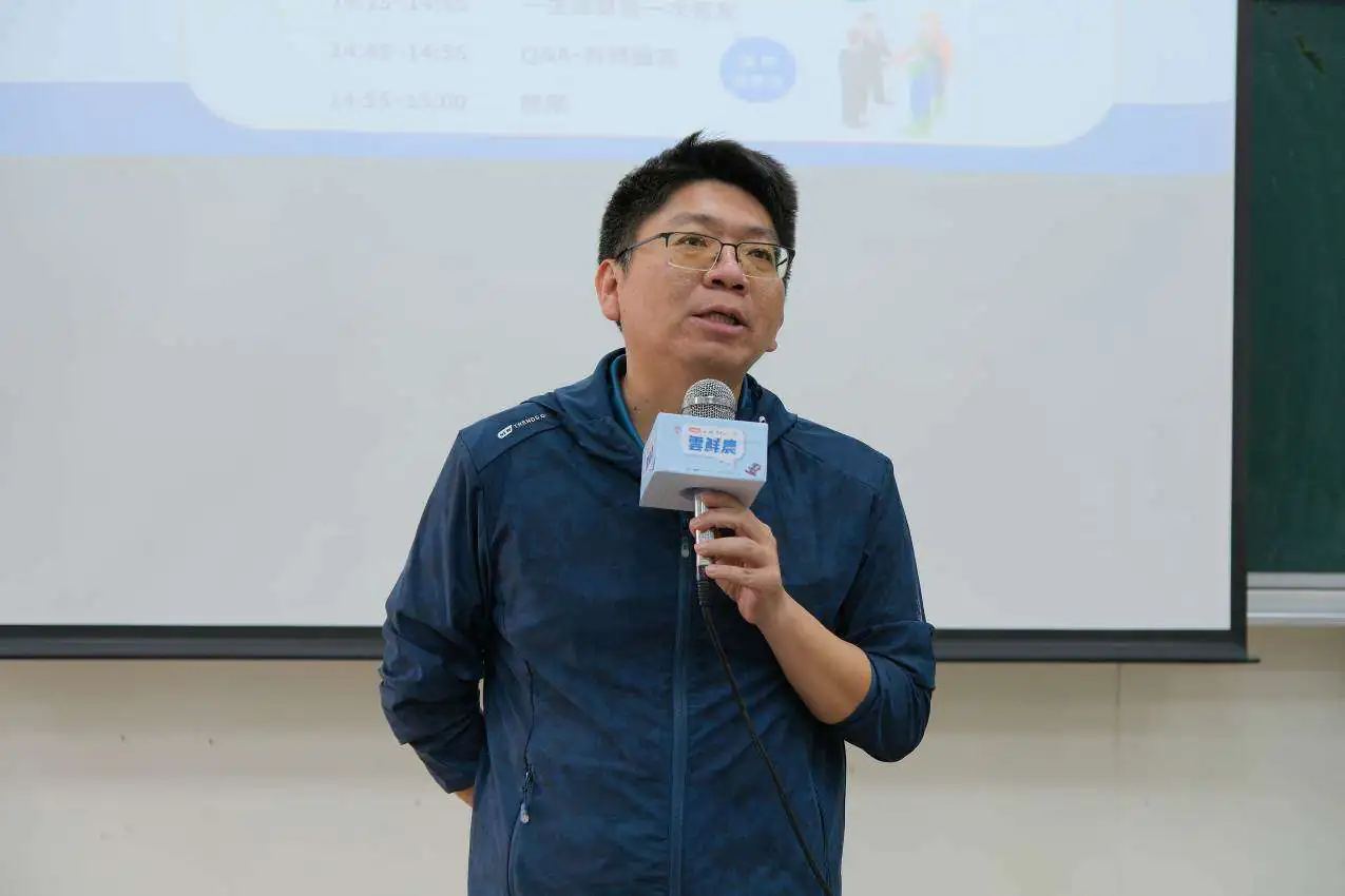 百大青農的下一站:你 也可以是青農練習生— 青年產業經營分享暨經驗傳承活動 百大青農的下一站:你 也可以是青農練習生— 青年產業經營分享暨經驗傳承活動