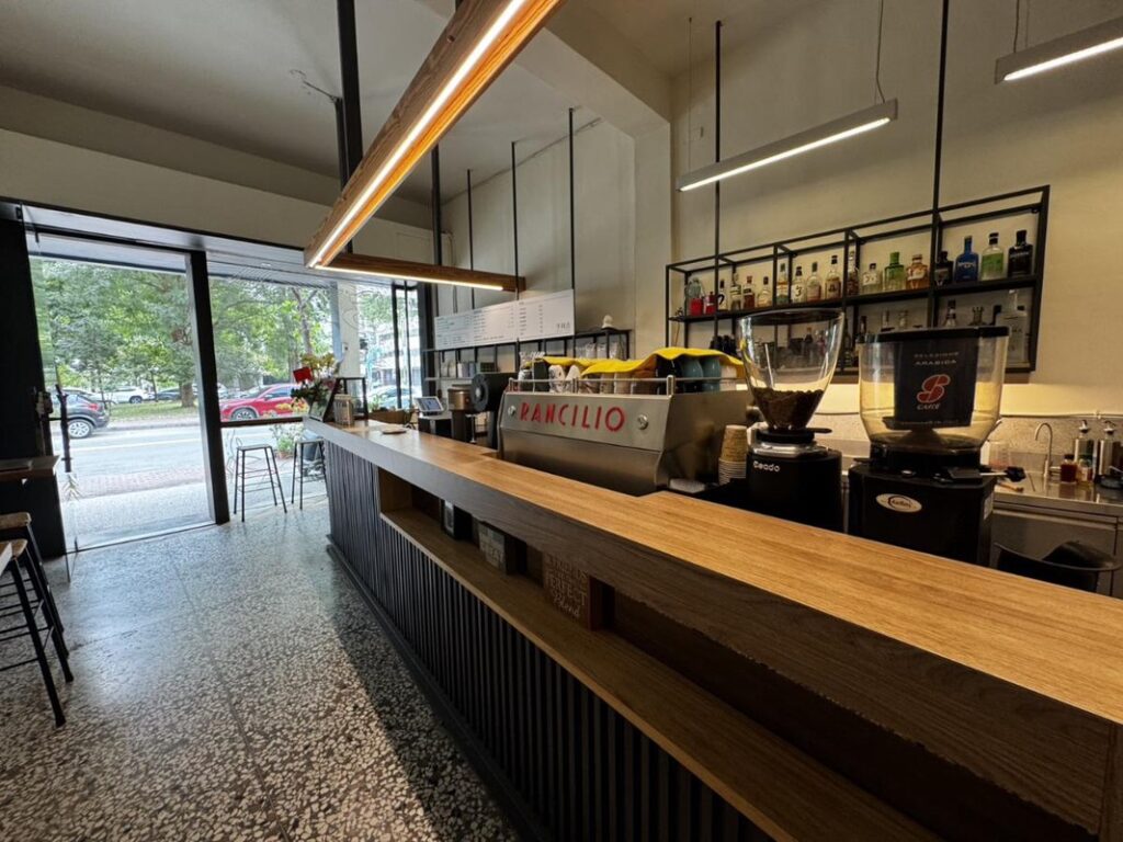 台中西區咖啡廳推薦:杯測師親自手沖 搭配江浙麵食的驚喜下午茶 台中西區咖啡廳推薦:杯測師親自手沖 搭配江浙麵食的驚喜下午茶