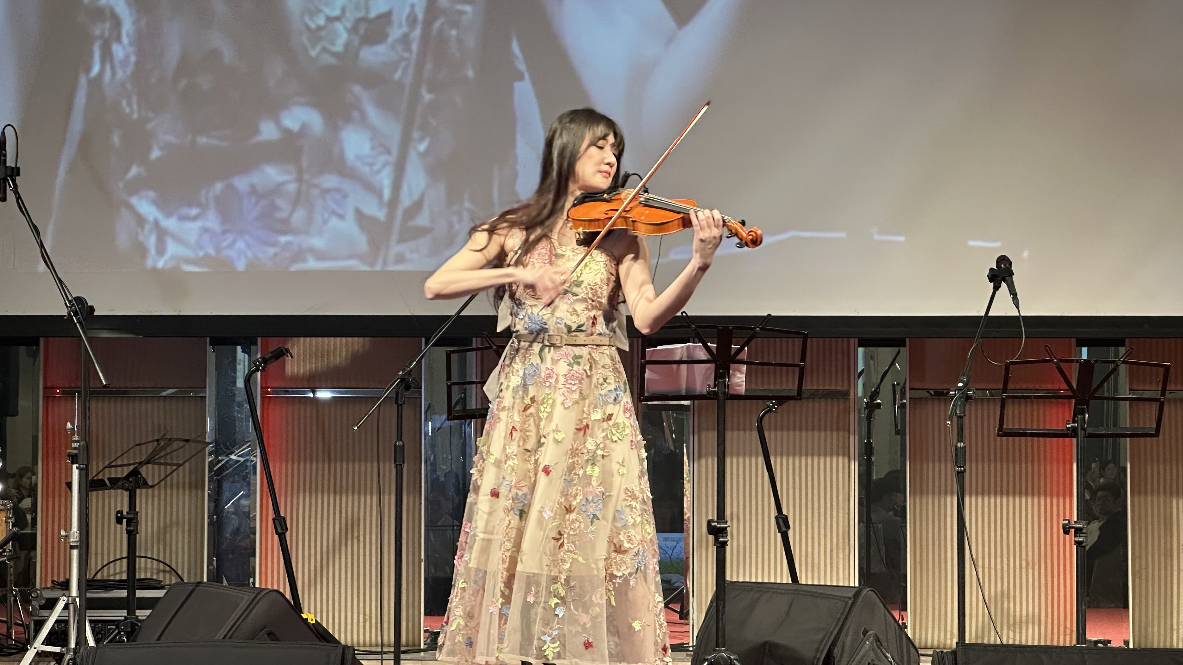 郭綜合醫院春酒饗宴盛大登場—百萬獎項抽獎與林逸欣壓軸獻唱嗨翻全場 郭綜合醫院春酒饗宴盛大登場—百萬獎項抽獎與林逸欣壓軸獻唱嗨翻全場