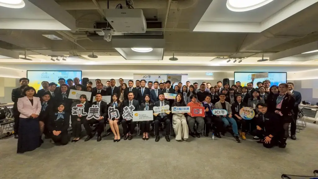 玩美角落5.0啟動 翻轉全台300處暗角 青商總會號召百青與企業攜手 點亮在地社區新風貌 玩美角落5.0啟動 翻轉全台300處暗角 青商總會號召百青與企業攜手 點亮在地社區新風貌