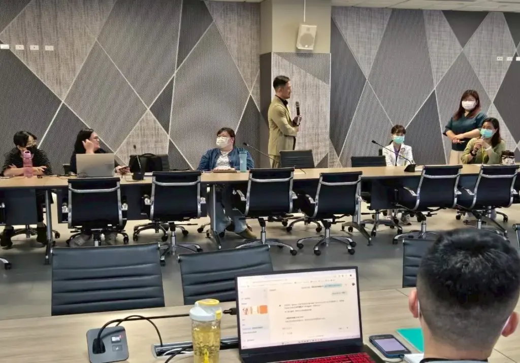 高雄市立民生醫院攜手HTC 推動XR與AI智慧醫學教育創新 深耕臨床AI實務應用 高雄市立民生醫院攜手HTC 推動XR與AI智慧醫學教育創新 深耕臨床AI實務應用