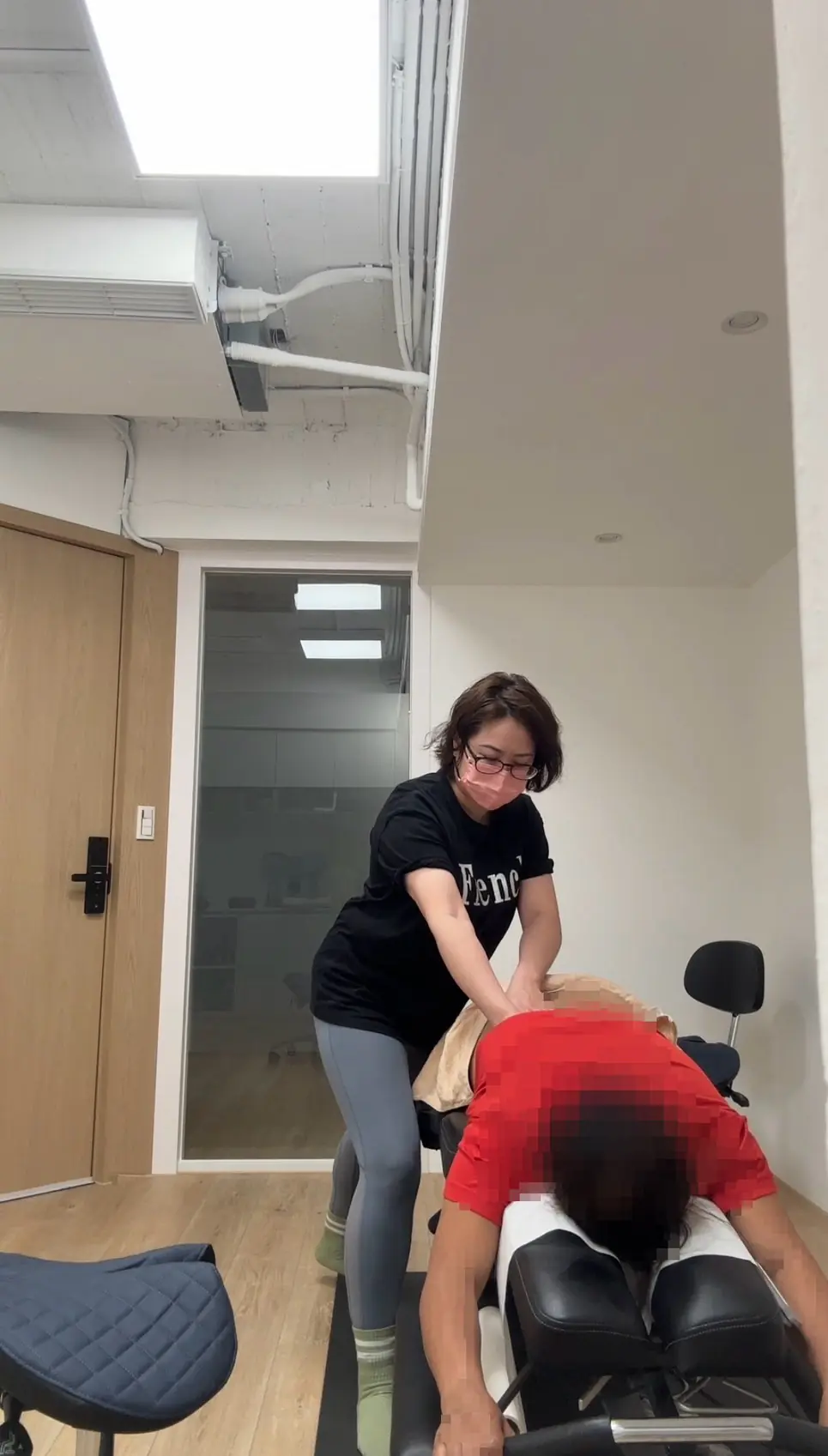 「健康專欄」當Panchi「六親不認」地走路時——從猴子脊椎看人類的腰背危機與自我修復之道 「健康專欄」當Panchi「六親不認」地走路時——從猴子脊椎看人類的腰背危機與自我修復之道