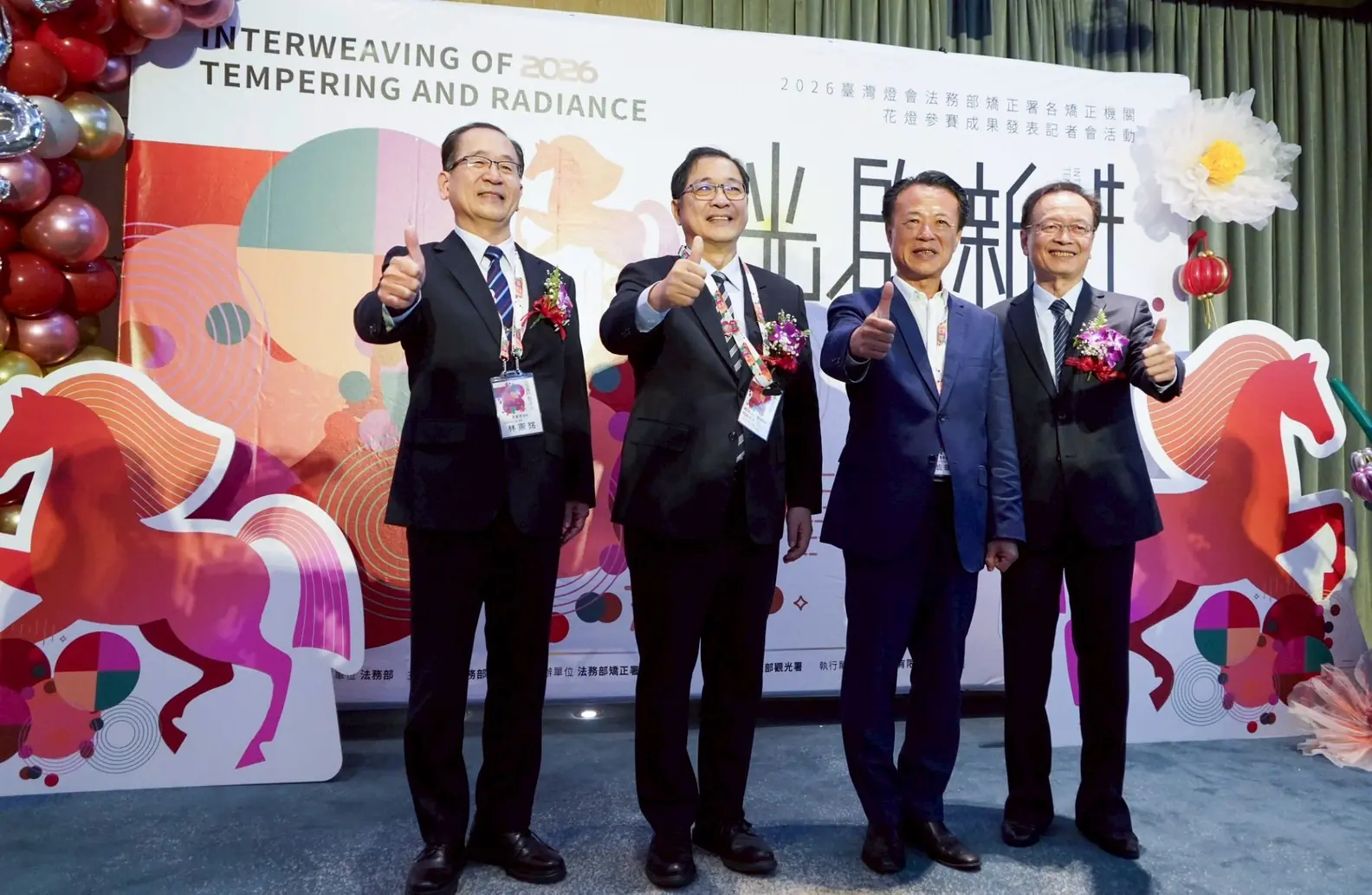 鐵窗裡的光,連霸17年!新竹監獄花燈再奪燈王 以精湛手藝點亮更生之路 鐵窗裡的光,連霸17年!新竹監獄花燈再奪燈王 以精湛手藝點亮更生之路