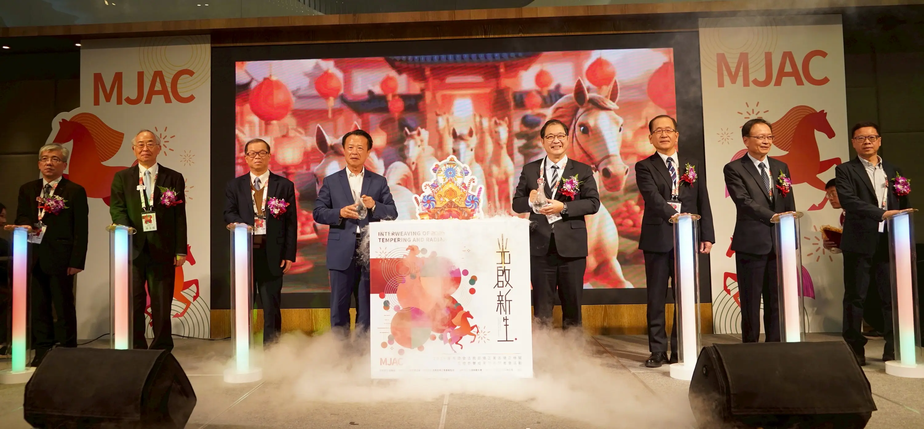 鐵窗裡的光,連霸17年!新竹監獄花燈再奪燈王 以精湛手藝點亮更生之路 鐵窗裡的光,連霸17年!新竹監獄花燈再奪燈王 以精湛手藝點亮更生之路