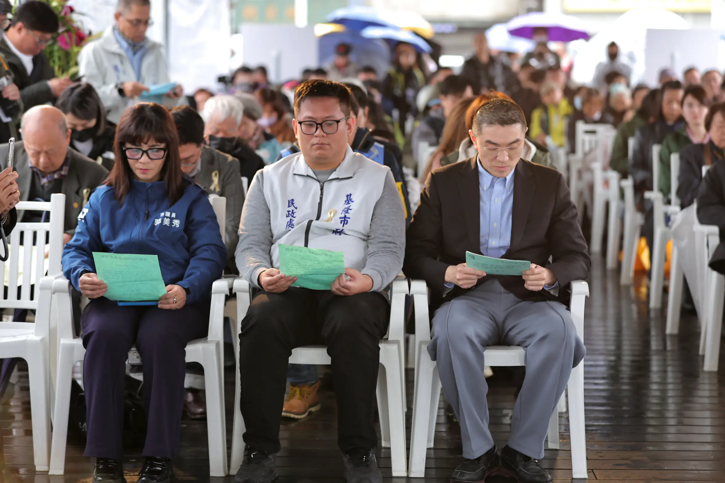 海洋廣場拋百合追思 基隆紀念二二八79週年 海洋廣場拋百合追思 基隆紀念二二八79週年