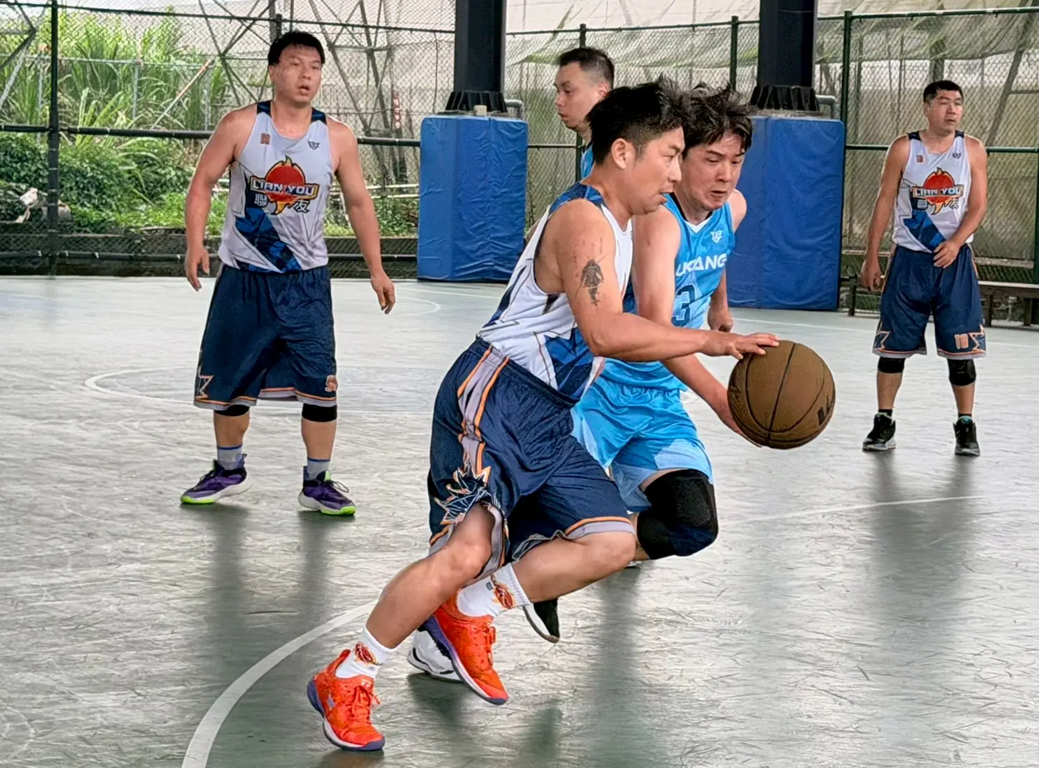 竹山盃春季籃球賽熱血開打 三組別齊聚競技展活力 竹山盃春季籃球賽熱血開打 三組別齊聚競技展活力