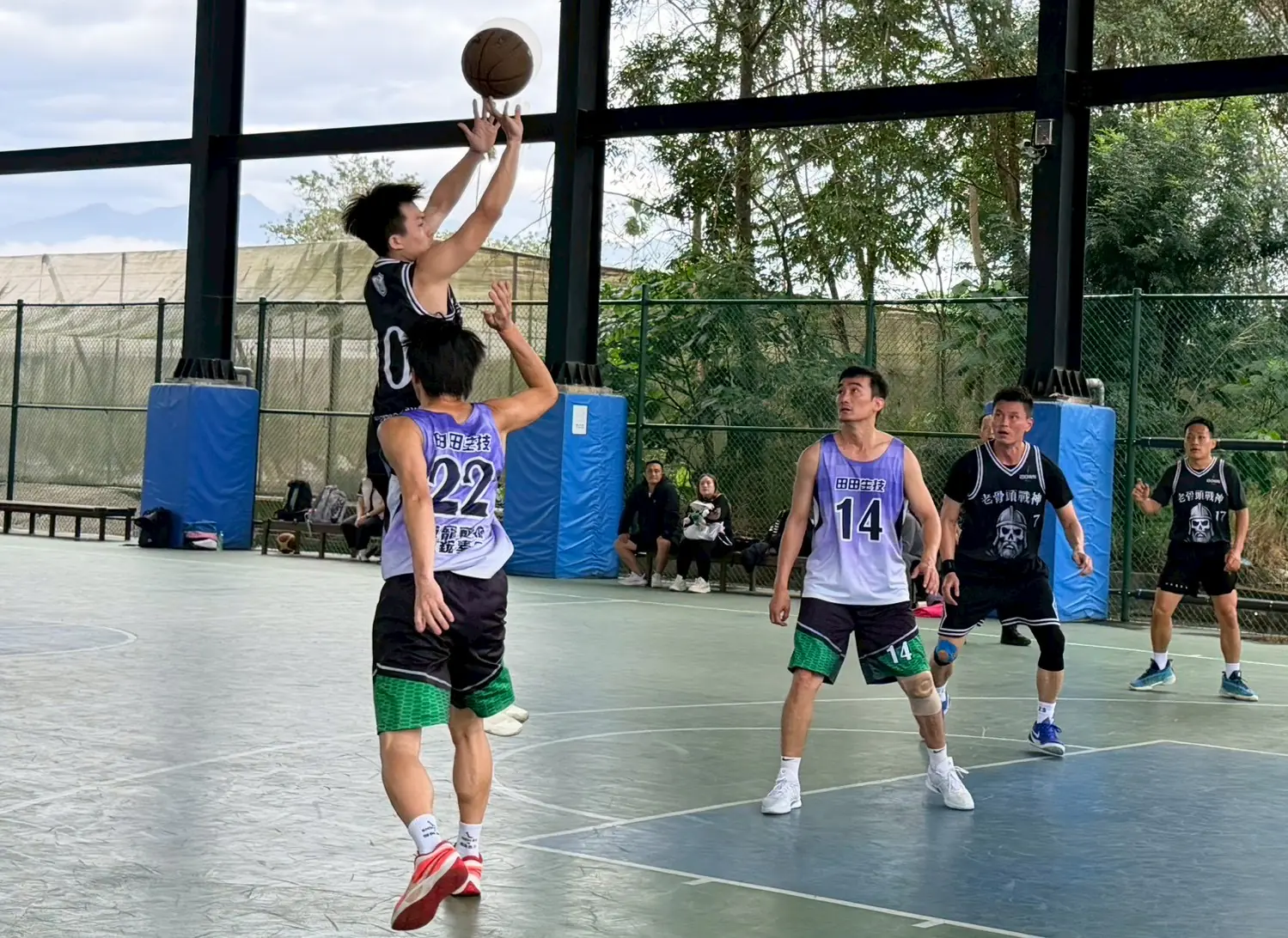 竹山盃春季籃球賽熱血開打　三組別齊聚競技展活力