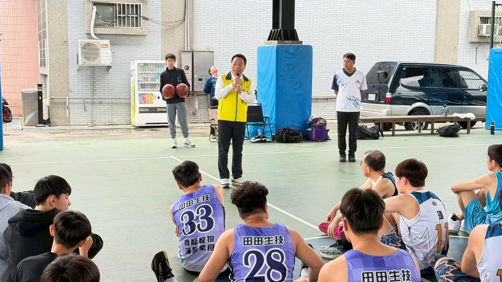 竹山盃春季籃球賽熱血開打 三組別齊聚競技展活力 竹山盃春季籃球賽熱血開打 三組別齊聚競技展活力