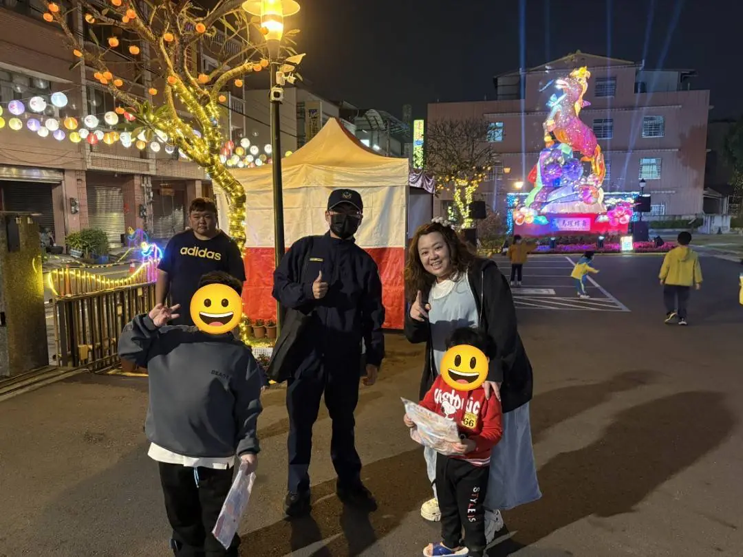 「喔熊」元宵出沒竹藝燈會　竹山警發放臺灣燈會提燈　點亮交通安全路