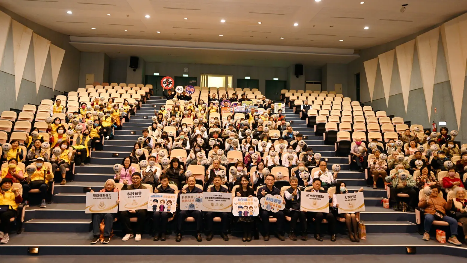 399元育兒行李箱變投資陷阱 嘉市婦遭騙1,485萬元 399元育兒行李箱變投資陷阱 嘉市婦遭騙1,485萬元