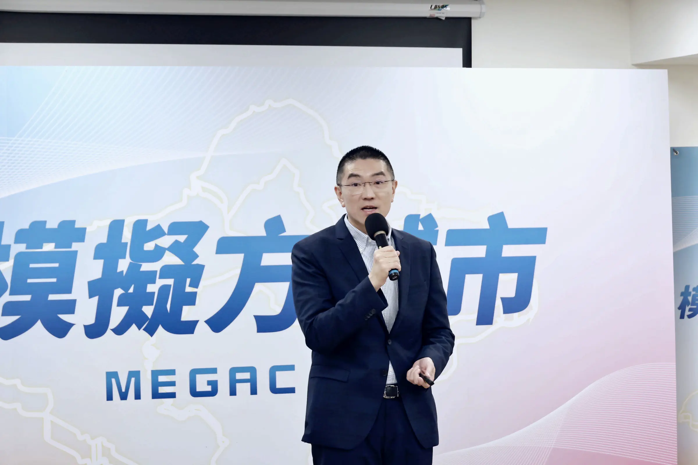 青年對話城市治理 謝國樑分享基隆經驗展望2026 青年對話城市治理 謝國樑分享基隆經驗展望2026