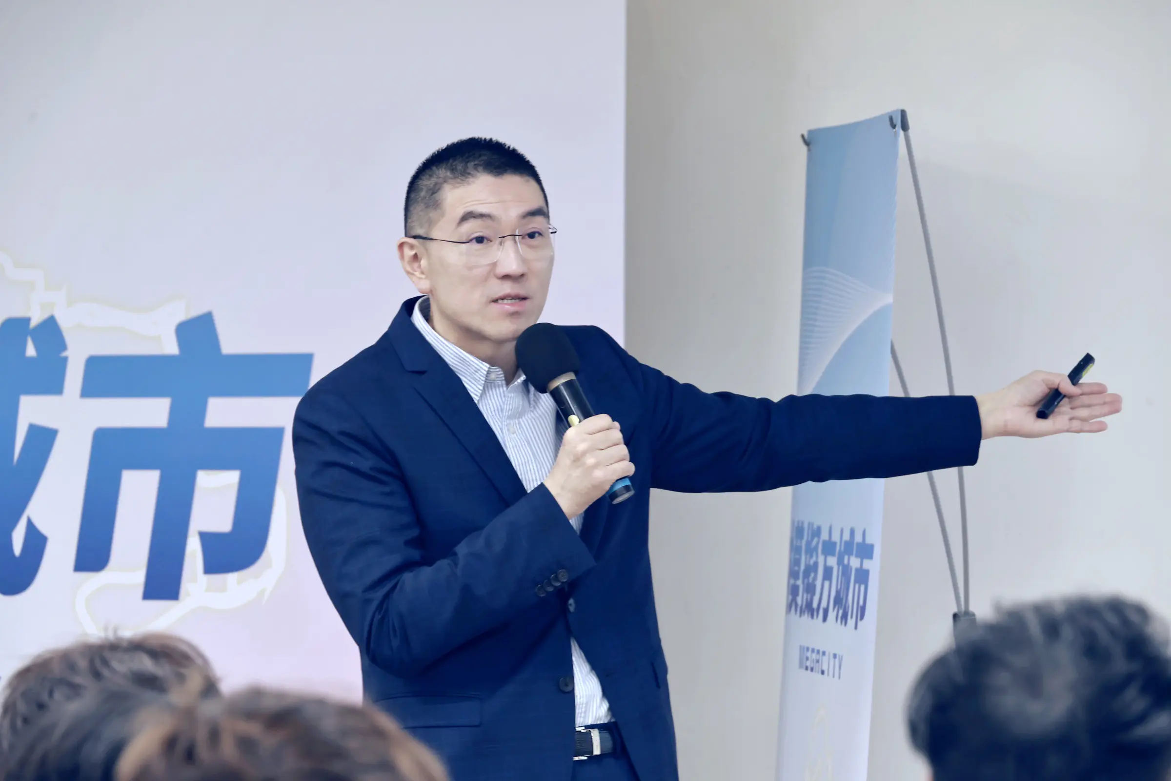 青年對話城市治理 謝國樑分享基隆經驗展望2026 青年對話城市治理 謝國樑分享基隆經驗展望2026