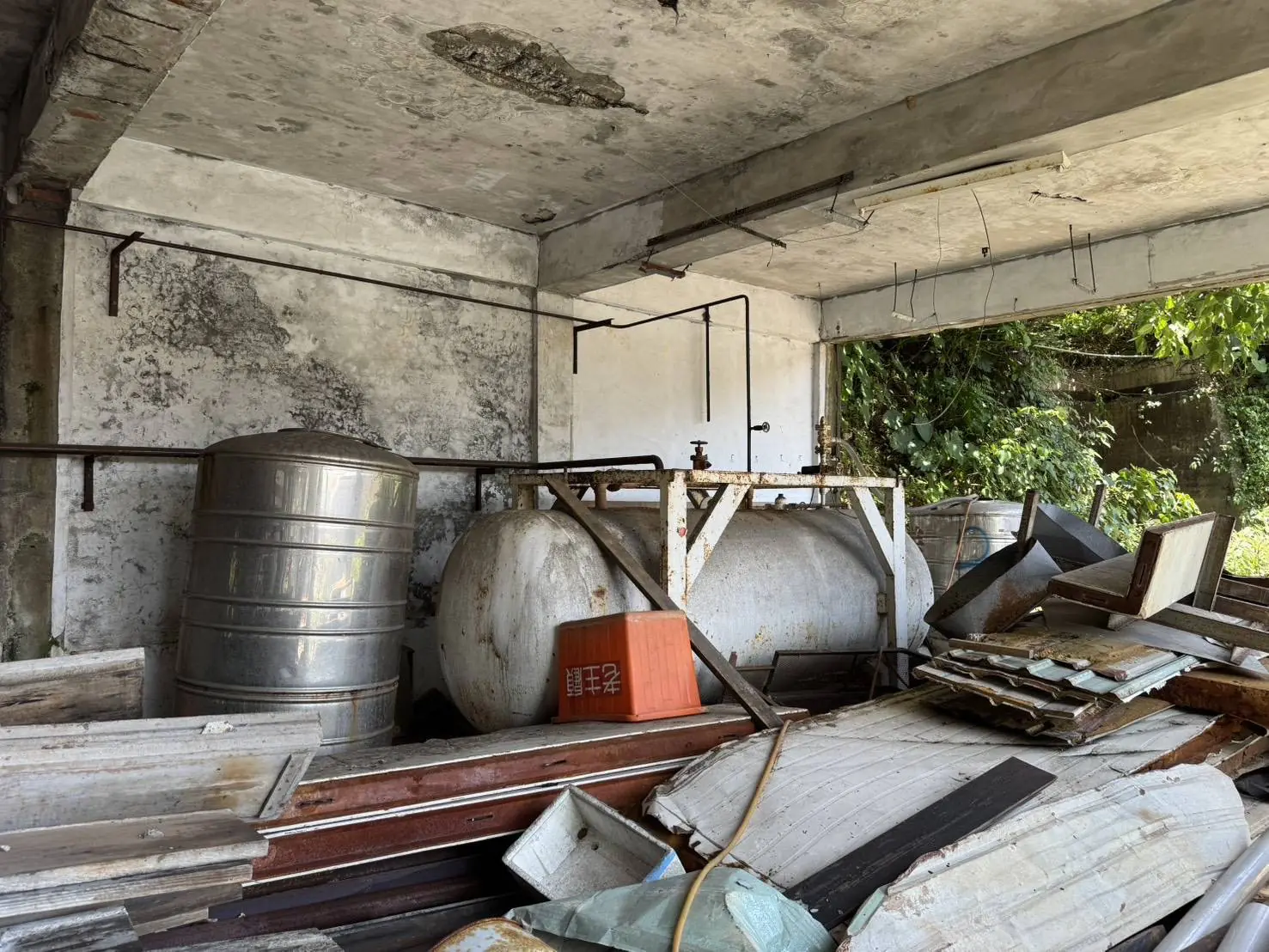 盛唐興業公司氨氣外洩 基隆環保局依法告發 盛唐興業公司氨氣外洩 基隆環保局依法告發