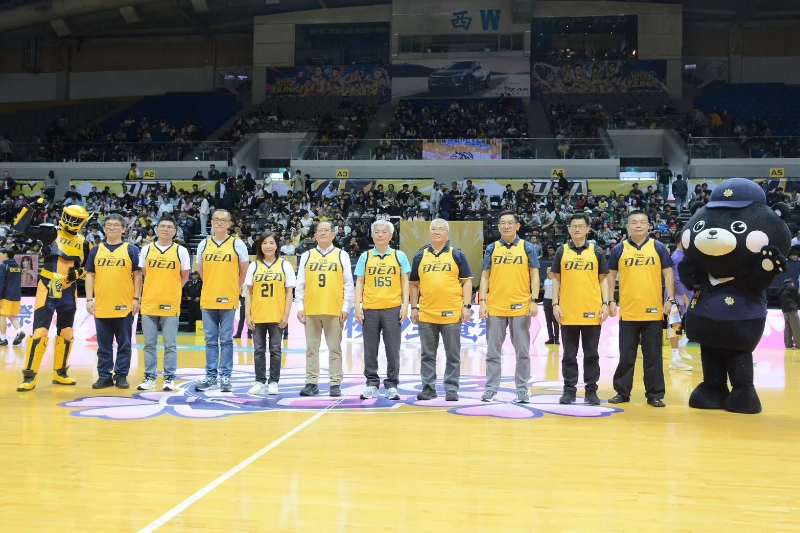 籃球場上詐の防守!警政署長開球傳遞反詐精神 籃球場上詐の防守!警政署長開球傳遞反詐精神