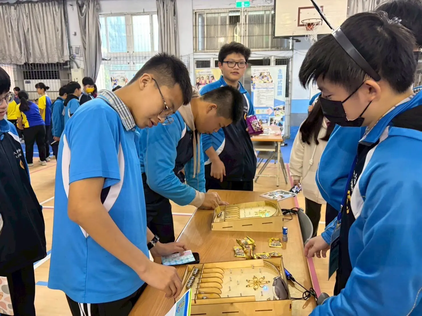 「做中學、學中做」打造自信八斗人 八斗高中課程博覽會秀素養教育軟實力 「做中學、學中做」打造自信八斗人 八斗高中課程博覽會秀素養教育軟實力