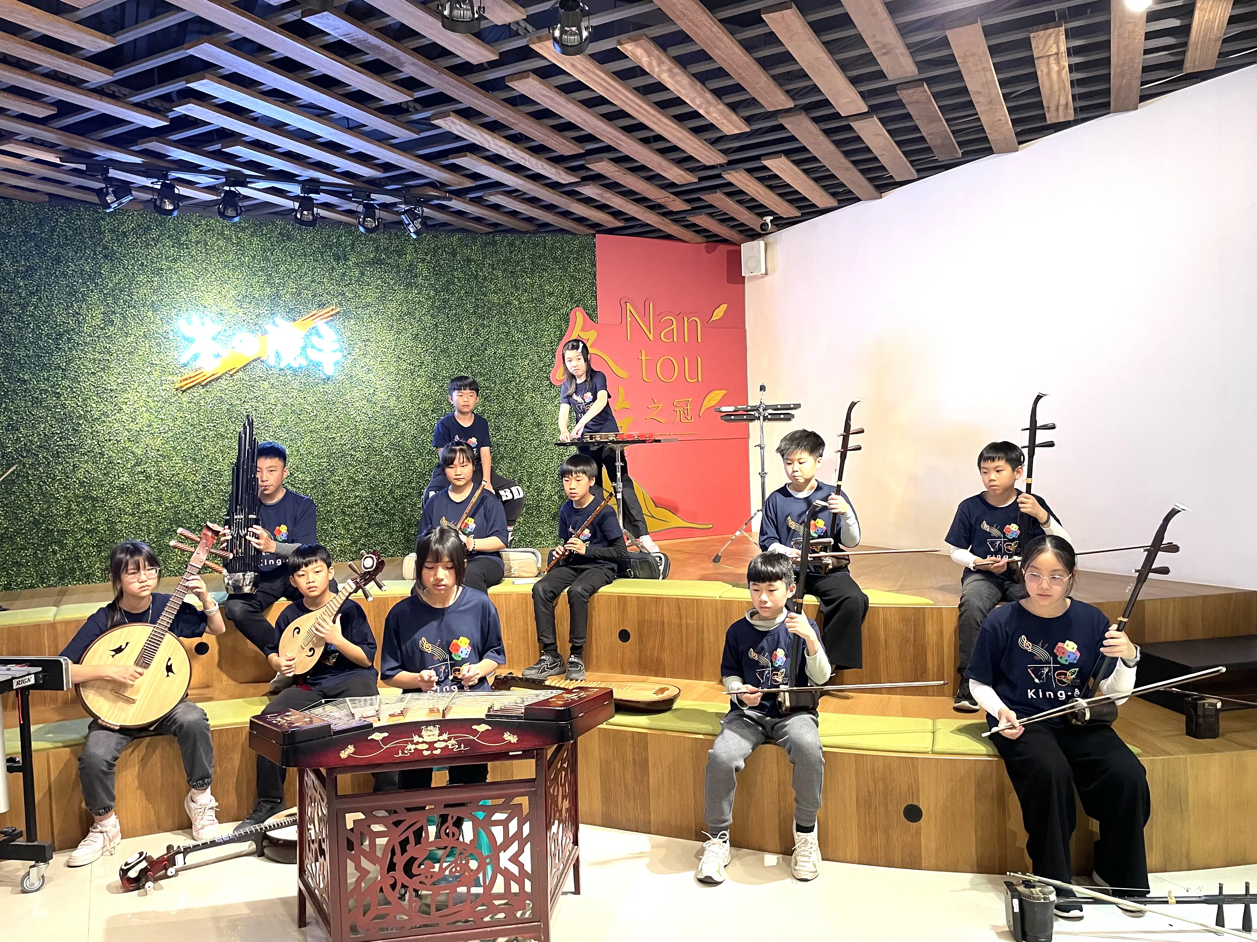 名間之光 · 冬片之冠 茶之魔手【114年冠軍冬片選手茶禮盒】 封藏上市 1500盒珍稀開賣!! 名間之光 · 冬片之冠 茶之魔手【114年冠軍冬片選手茶禮盒】 封藏上市 1500盒珍稀開賣!!