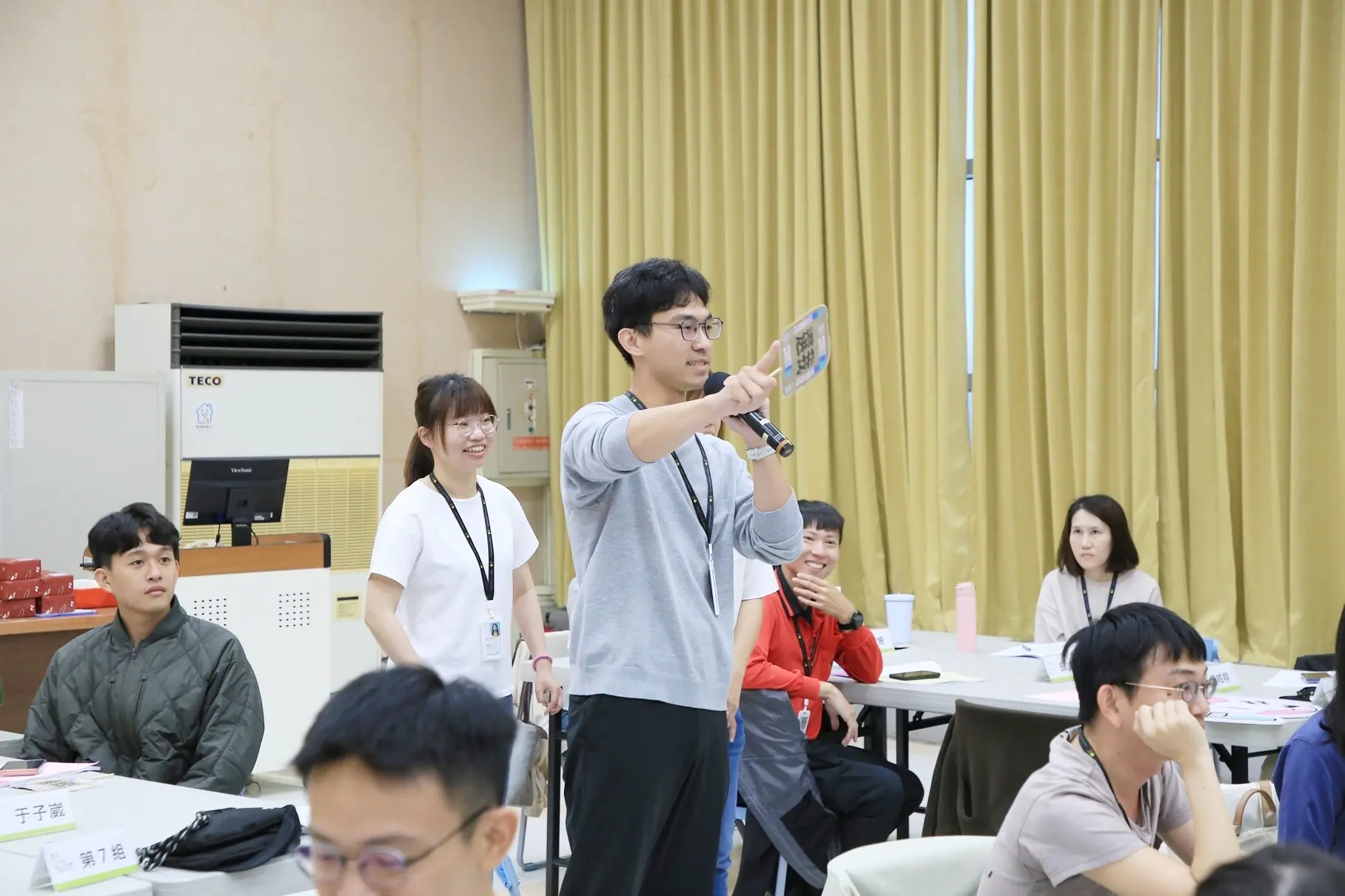 嘉市新進人員熱力開訓 黃敏惠揪同仁玩問答 嘉市新進人員熱力開訓 黃敏惠揪同仁玩問答