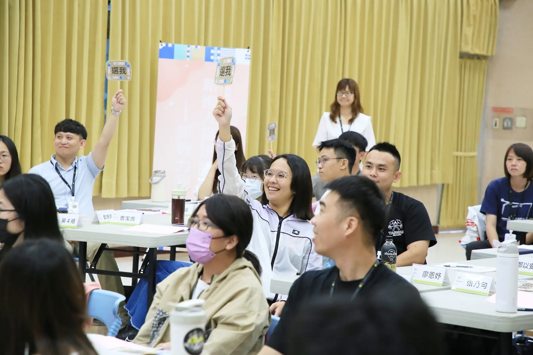 嘉市新進人員熱力開訓 黃敏惠揪同仁玩問答 嘉市新進人員熱力開訓 黃敏惠揪同仁玩問答