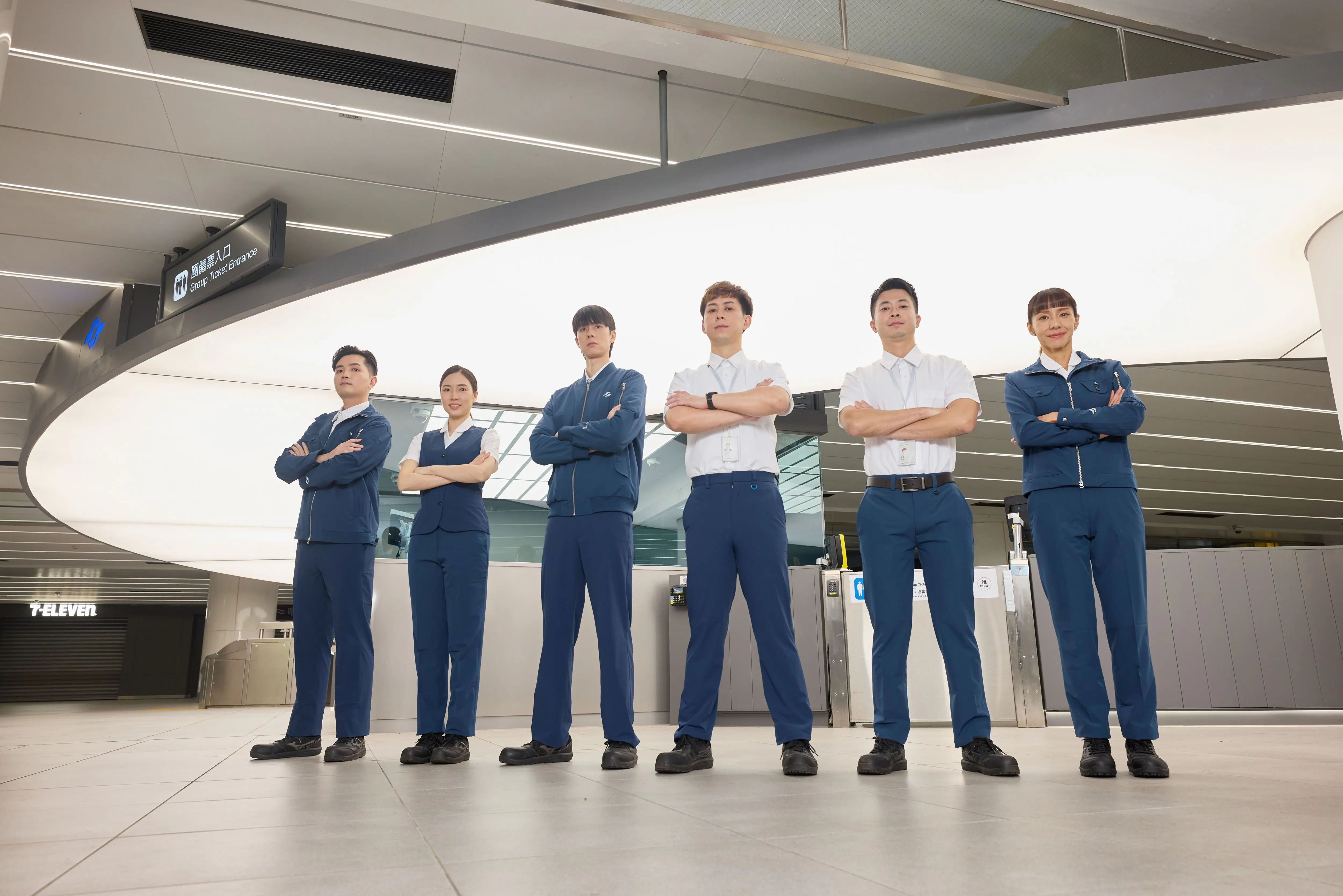 北捷30週年換新裝!第六代制服機能時尚亮相 歷代服裝同步展出 北捷30週年換新裝!第六代制服機能時尚亮相 歷代服裝同步展出