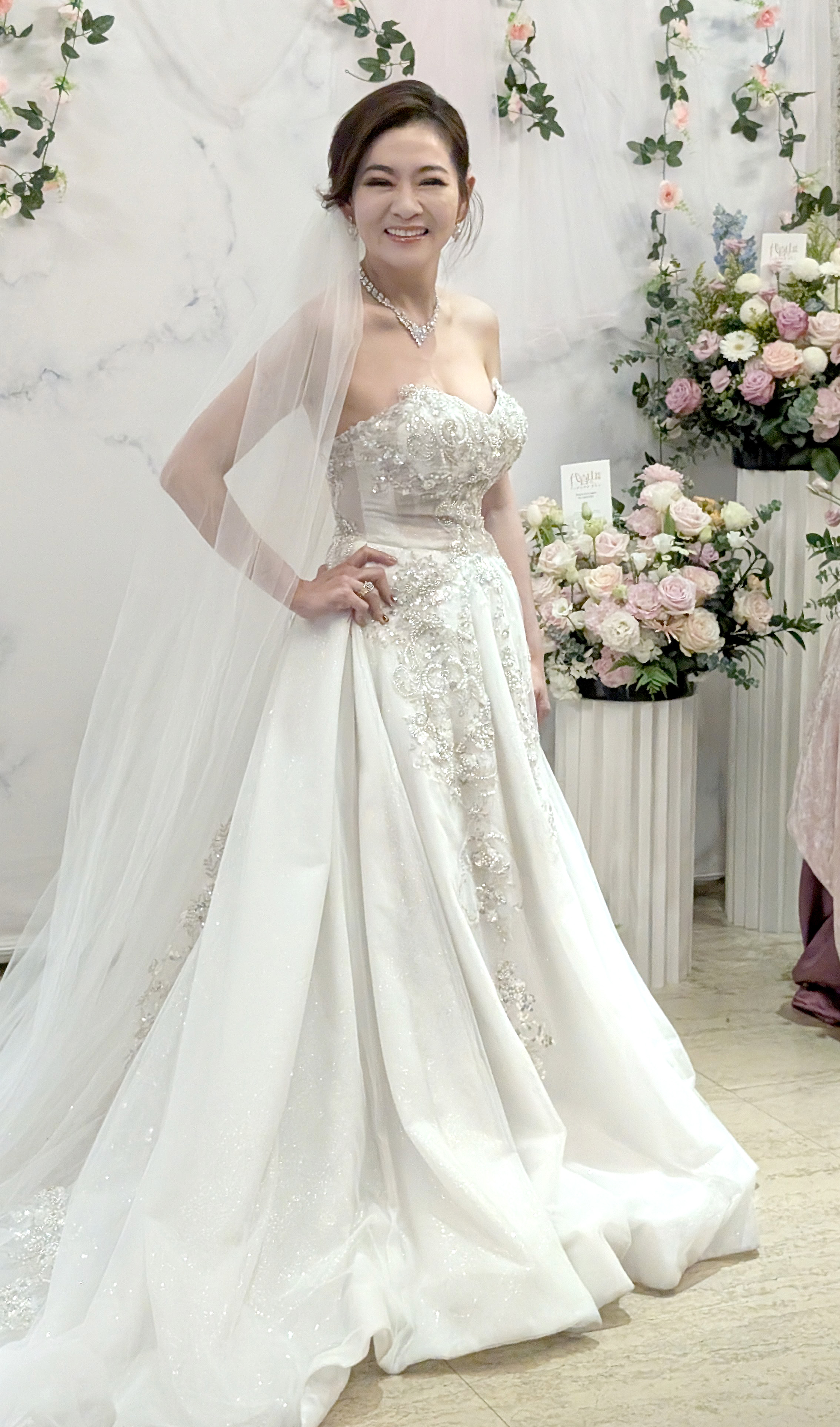 財經主播劉盈盈席開百桌世紀婚宴 黃仁勳親筆加持致賀 財經主播劉盈盈席開百桌世紀婚宴 黃仁勳親筆加持致賀