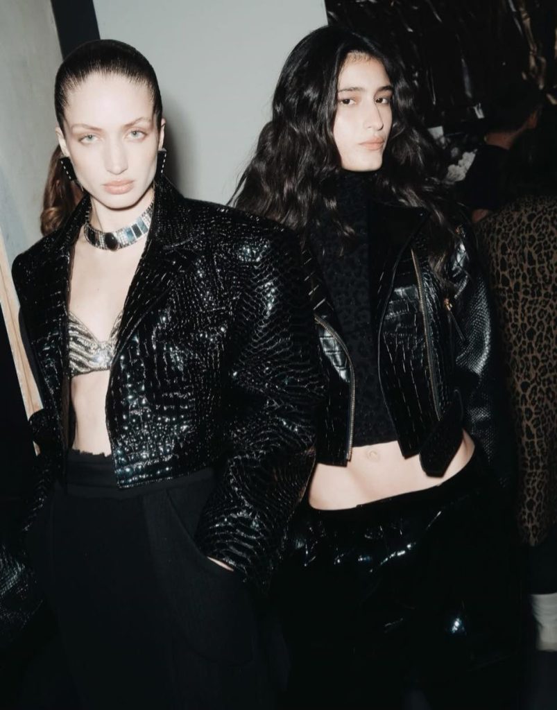 《野性夜襲》 解構 Roberto Cavalli 黑暗與華美相遇 《野性夜襲》 解構 Roberto Cavalli 黑暗與華美相遇