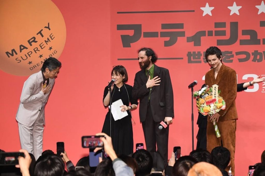 跨世代「桌球男神」夢幻連動!窪塚洋介驚喜現身《Marty Supreme》首映 跨世代「桌球男神」夢幻連動!窪塚洋介驚喜現身《Marty Supreme》首映