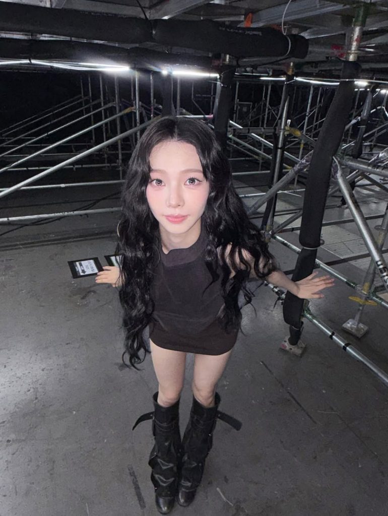 魅力席捲澳門!「人間 AI」KARINA 率 aespa 震撼登陸 魅力席捲澳門!「人間 AI」KARINA 率 aespa 震撼登陸