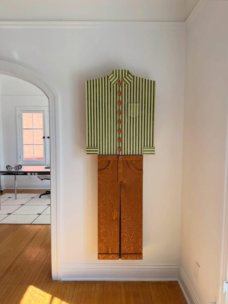 家具還是藝術?Sam Stewart 筆下的怪誕美學:The Marty Cabinet 家具還是藝術?Sam Stewart 筆下的怪誕美學:The Marty Cabinet