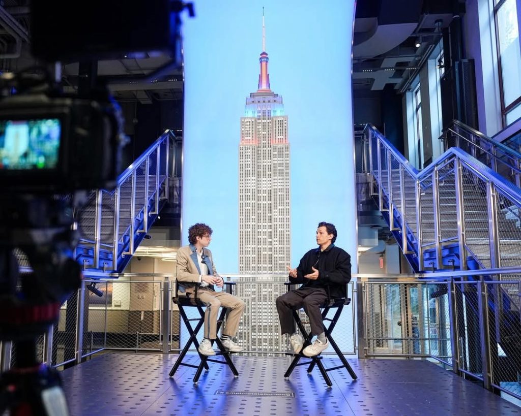 傳奇回歸:湯姆·霍蘭德現身帝國大廈 揭曉《蜘蛛俠:英雄重生》首支預告 傳奇回歸:湯姆·霍蘭德現身帝國大廈 揭曉《蜘蛛俠:英雄重生》首支預告