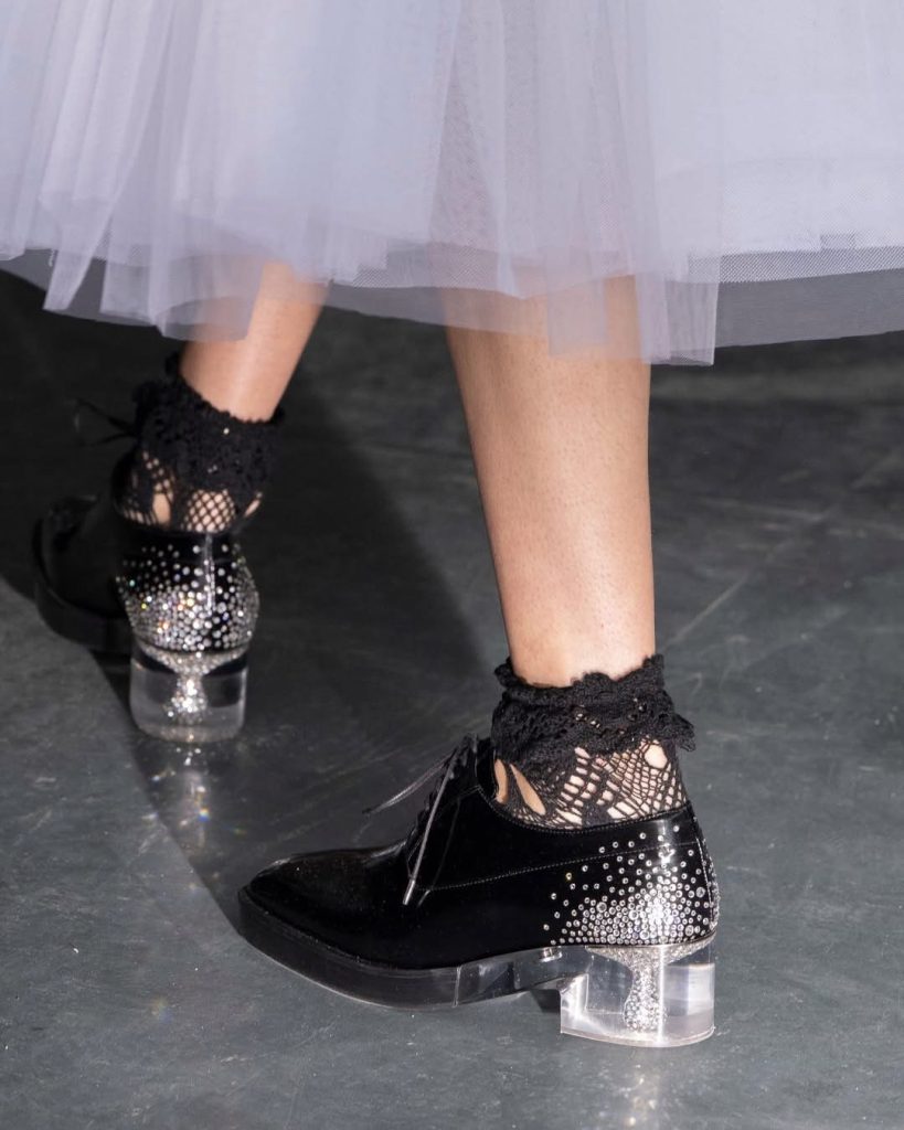 暗黑先鋒遇上璀璨工藝:noir kei ninomiya x Jimmy Choo 26SS 聯名系列震撼登場 暗黑先鋒遇上璀璨工藝:noir kei ninomiya x Jimmy Choo 26SS 聯名系列震撼登場