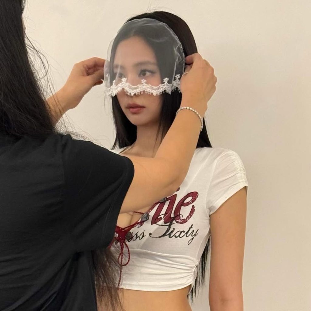 JENNIE 壓軸閃耀香港舞台!感性告白引爆粉絲淚海 JENNIE 壓軸閃耀香港舞台!感性告白引爆粉絲淚海