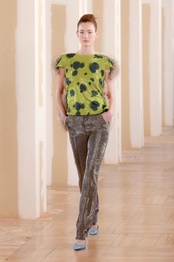 Ernesto Naranjo 2024 秋季時裝秀:重塑幾何與鄉愁,一場回歸、突破與藝術共舞的時尚盛宴 Ernesto Naranjo 2024 秋季時裝秀:重塑幾何與鄉愁,一場回歸、突破與藝術共舞的時尚盛宴