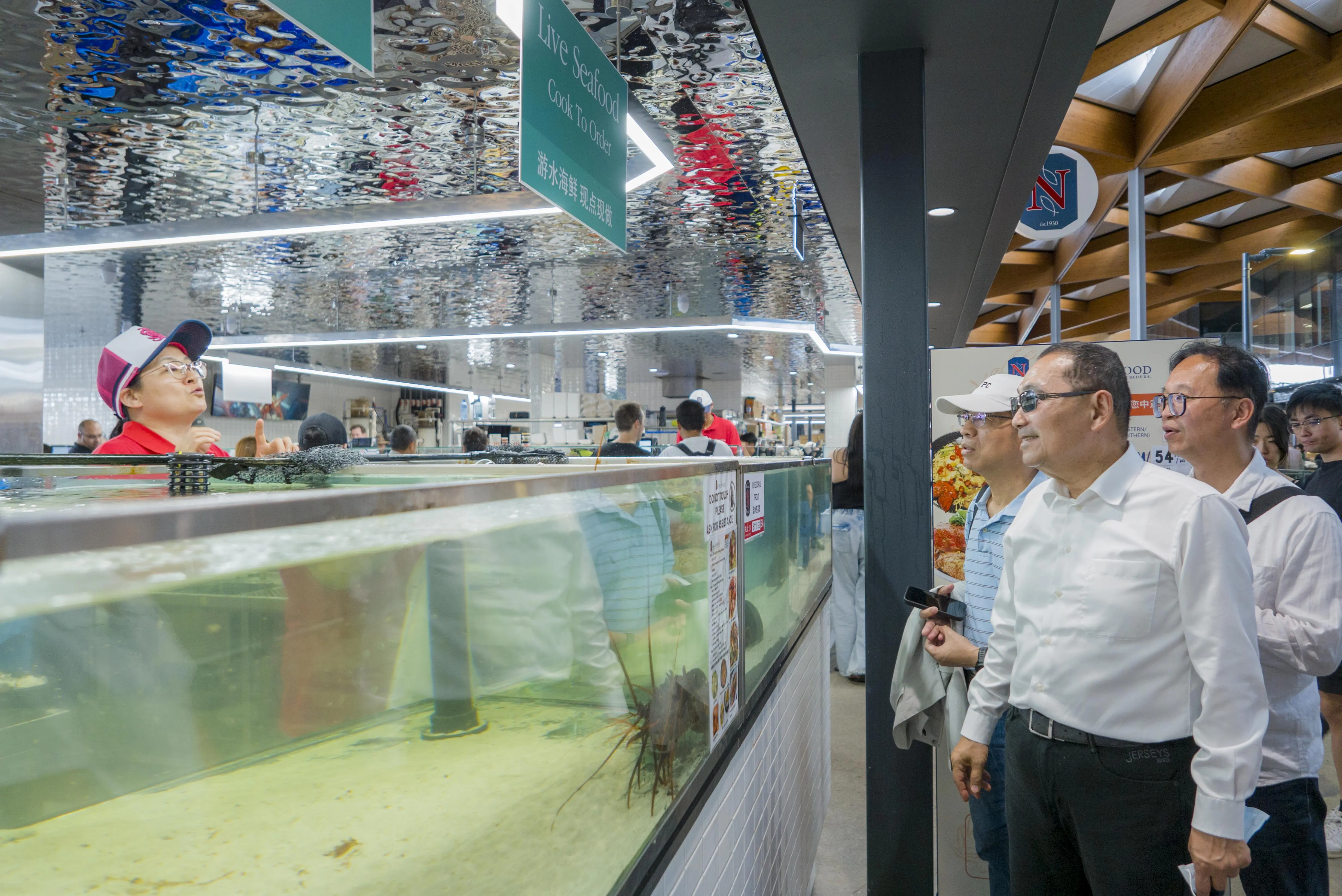 考察雪梨魚市場 侯友宜:借鏡國際經驗 持續翻轉新北市場 考察雪梨魚市場 侯友宜:借鏡國際經驗 持續翻轉新北市場